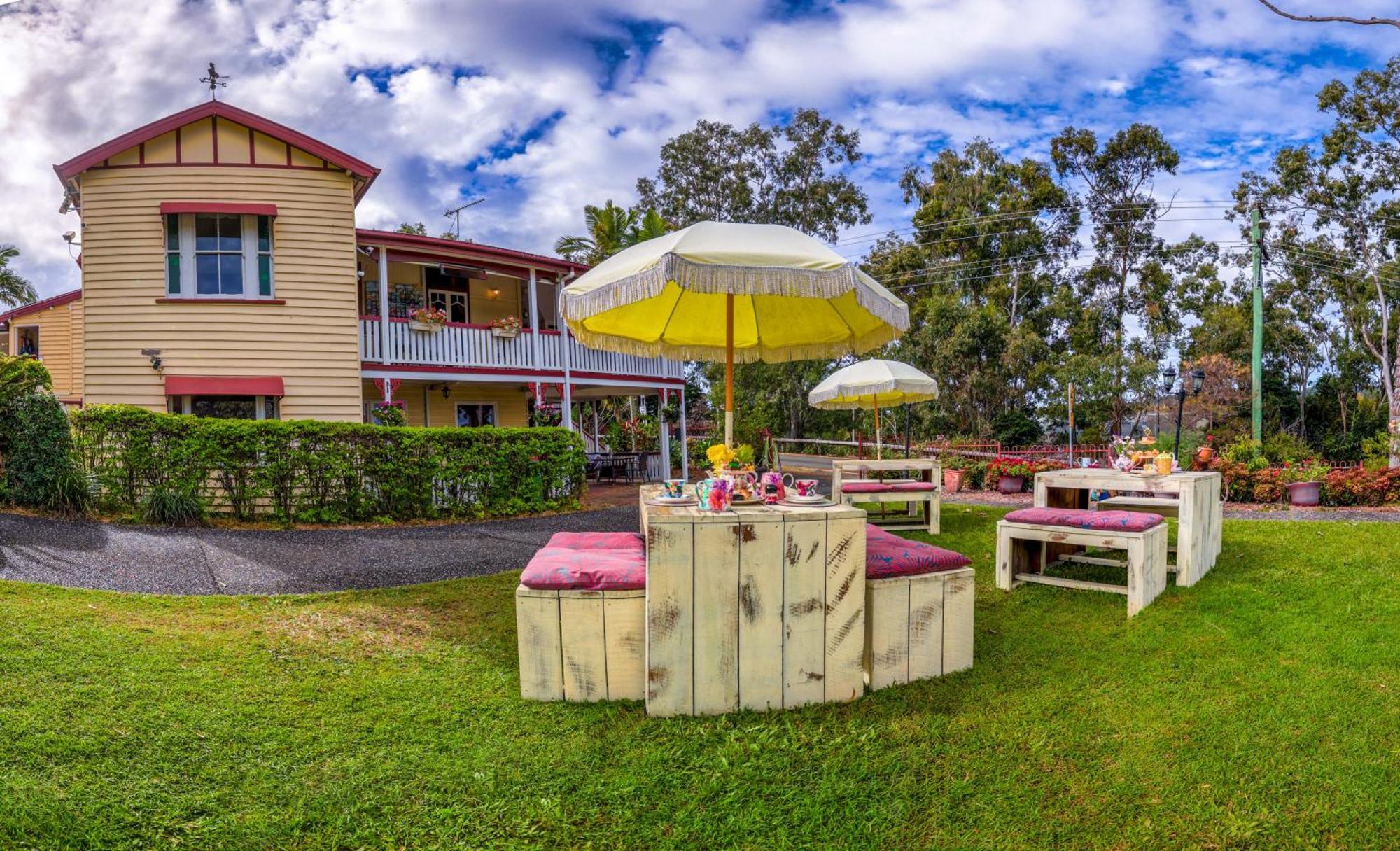The Village B&B Gold Coast Eksteriør billede